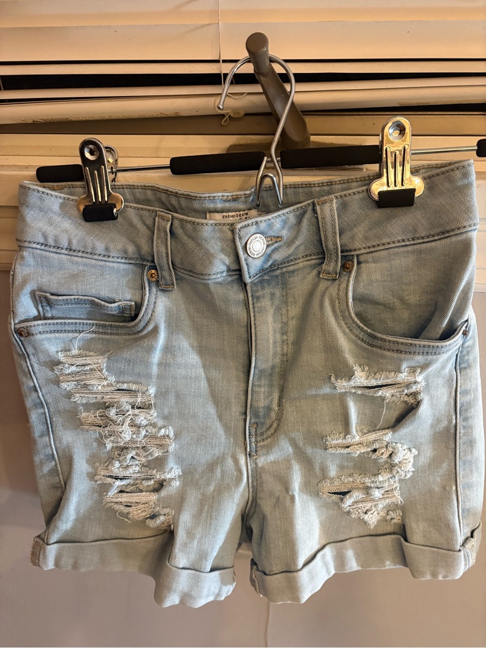 Refuge Denim Miami Light Wash Distressed Women’s Denim Shorts